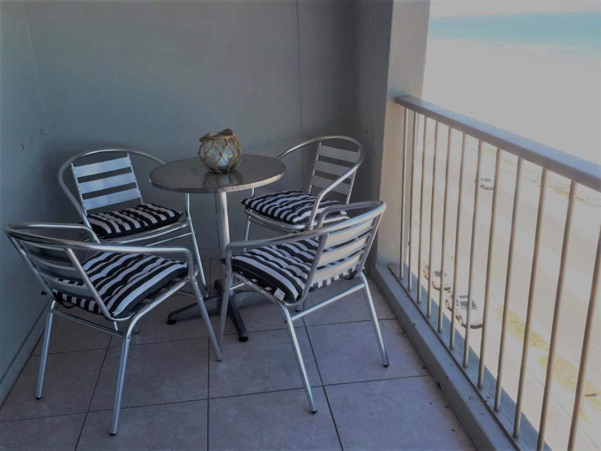 Blouberg Beachfront Apartment Bloubergstrand Exterior photo