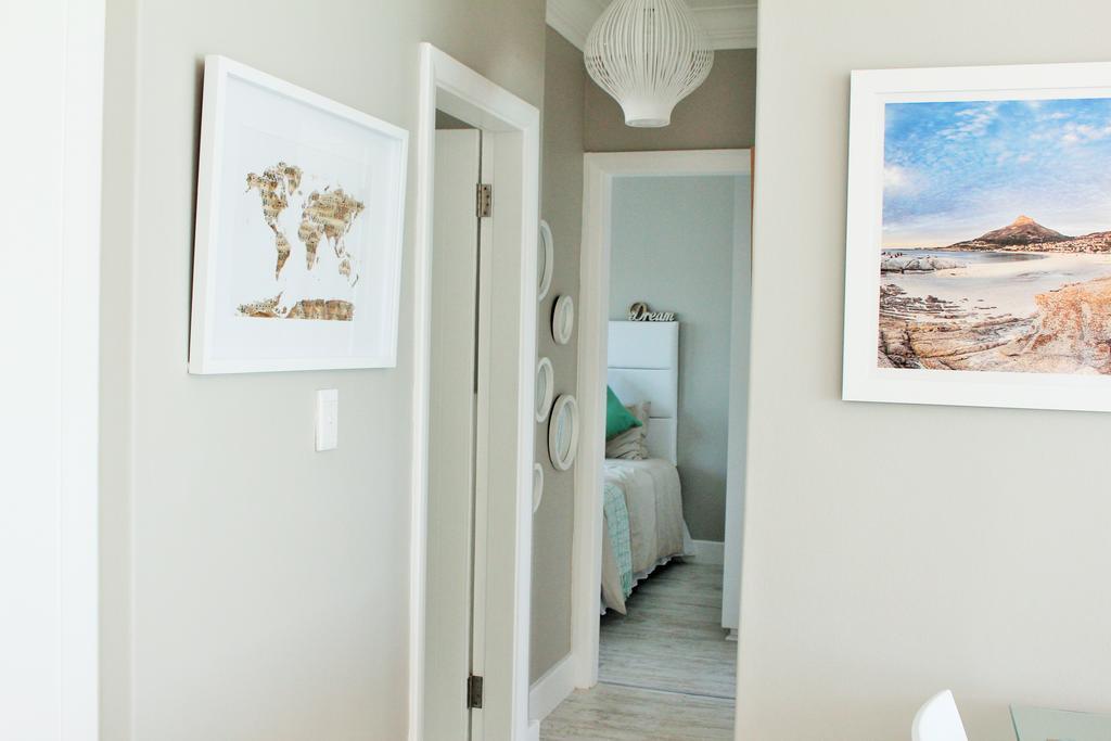 Blouberg Beachfront Apartment Bloubergstrand Room photo